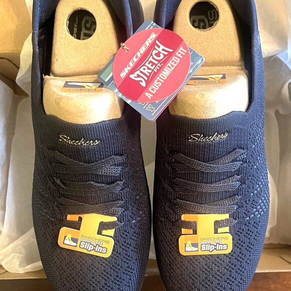 SKECHERS Hands-Free Slip-ins NEW in Box - Navy w/light gray outsole - Size 8 Med - Picture 5 of 16